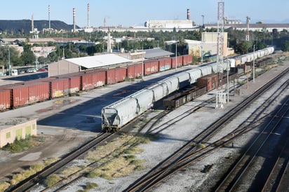 El personal del tren explicó a los agentes de seguridad que eran dos hombres jóvenes quienes los habían robado. (EL SIGLO DE TORREÓN)