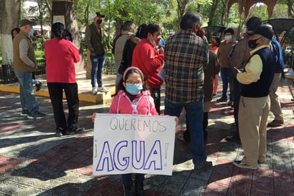 Más que atacar es necesario proponer dijo, Homero del Bosque Chávez, presidente del Comité Municipal de Fuerza por México en Lerdo, en torno al problema de desabasto de agua que persiste en el municipio, en el cual también es necesario generar consciencia sobre un buen uso, pues asegura que podría agudizarse con las altas temperaturas que se avecinan. (ARCHIVO)