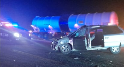 El percance ocurrió sobre la carretera que conduce del municipio de Cuencamé a Lerdo. (EL SIGLO DE TORREÓN)