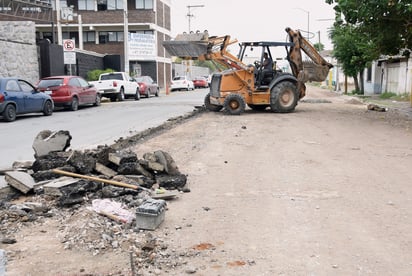 El gasto en obra pública por parte del Ayuntamiento de Torreón bajó en 2 millones de pesos en 2020 para un total de 434 millones de pesos, de acuerdo a los datos oficiales del propio Municipio. Por su parte, se incrementó 76 millones de pesos el gasto en salarios. (ARCHIVO)