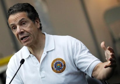 El gobernador de Nueva York, el demócrata Andrew Cuomo, pidió perdón este miércoles por haber hecho sentirse 'incómodas' a tres mujeres que aseguran que él las acosó, pero negó haber tocado a ninguna de ellas de manera 'inapropiada' y aseguró que no dimitirá. (ARCHIVO)