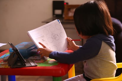 Se informó que las escuelas serán reabiertas cuando el semáforo epidemiológico esté en color verde.