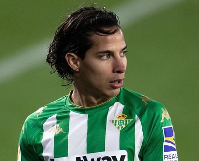  Manuel Pellegrini, técnico del Betis de Sevilla, dijo que los jugadores de su club, como Diego Lainez, pueden partir a jugar con sus selecciones nacionales, pero... Solo en las fechas que dicte el reglamento de la FIFA. (ESPECIAL/ INSTAGRAM) 
