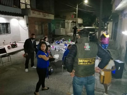 En los operativos realizados este fin de semana por las autoridades estatales y municipales se dispersaron distintas celebraciones masivas en colonias como Las Dalias, Fuentes del Sur, Carolinas y el ejido Santa Fe. Estas acciones se mantendrán indefinidamente. (CORTESÍA)