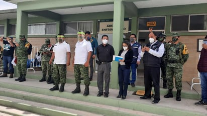 La vacunación de adultos mayores de 60 años de Piedras Negras, iniciará este miércoles en punto de las nueve de la mañana en los dos puntos que se habilitaron para recibir a dicho sector de la población y en la que se contempla aplicar 500 dosis diariamente en cada uno de ellos; es decir, un total de mil dosis por día. (RENÉ ARELLANO)