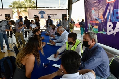 Se instaló una mesa de atención donde se presentaron aglomeraciones de ciudadanos. (ÉRICK SOTOMAYOR)