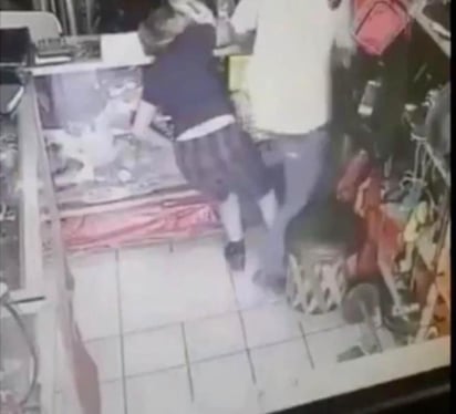 Además, los videos de las cámaras de seguridad del negocio y de la plaza comercial, así como fotografías tomadas en el lugar de los hechos se complementaron con 27 testigos, incluyendo el sobrino del ahora responsable.
(ESPECIAL)