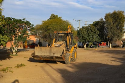 Los trabajos en la colonia iniciaron el pasado viernes en la tarde al oriente del municipio. (CORTESÍA)