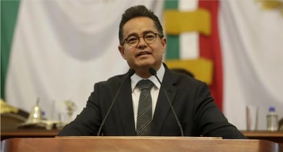 Aunque siempre sostuvo ser mexicano, 'de madre guatemalteca', nunca hubo posibilidad de establecer dónde nació Leonel Luna Estrada, que esta mañana de domingo falleció en el Hospital de Urgencias Xoco, luego de un accidente automovilístico. (ARCHIVO)