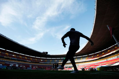 Más de un año pasó para que la afición pudiera volver a ver al Atlas de manera presencial en el estadio Jalisco, y será a partir de este martes y hasta el 19 de marzo cuando abran la preventa para los partidos como local de los rojinegros en el mes de marzo. (JAM MEDIA)
