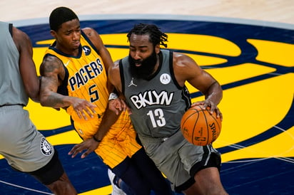 James Harden anotó 40 puntos, bajó 10 rebotes y repartió 15 asistencias, en la victoria de los Nets 124-115 sobre Pacers de Indiana. (AP)