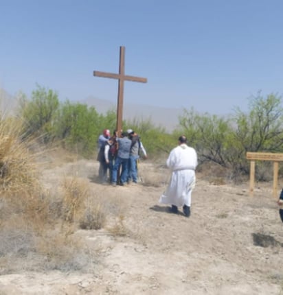 Con la bendición de Monseñor Hilario González, obispo de la Dioses de Saltillo y del padre Raciel de León, se puso en este Pueblo Mágico la primera piedra para este proyecto.