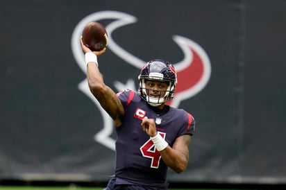 Deshaun Watson ha sido demandado por varias mujeres de agresión sexual y acoso. (AP)