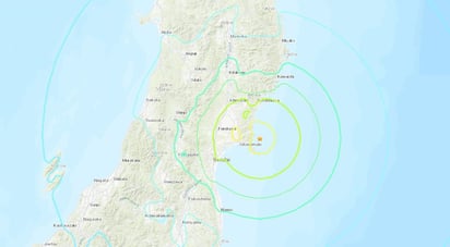 El seísmo, que registró una magnitud preliminar de 7.2 grados antes de revisarse, se produjo a las 18:09 hora local del sábado (9:09 GMT) con epicentro en el mar frente a la costa de Miyagi y a unos 60 kilómetros de profundidad, según informó la Agencia Meteorológica de Japón (JMA), que advirtió del riesgo de tsunami al detectar el temblor.
(TWITTER)