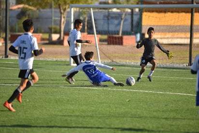 Una intensa mañana de futbol infantil y juvenil, se vivirá este domingo 21 de marzo en los campos de Unidad Deportiva Torreón, donde se disputará la tercera jornada del torneo “Carlos González Veliz” en la tradicional Liga de Asqueles y Prospectos. (ESPECIAL)