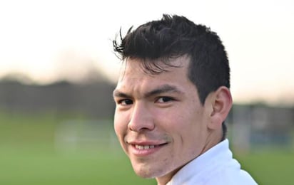 El mexicano Hirving “El Chuky” Lozano, ha tenido un buen desempeño en la Serie A en su segunda temporada con el Napoli, situación que habría llamado la atención de grandes de la liga italiana. (EFE) 
