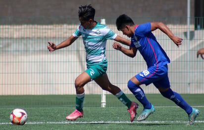 Tanto la Sub-17 como la Sub-20 de Guerreros, aprovecharon su localía en las canchas de entrenamiento del TSM, para ganar. (CORTESÍA SANTOS)