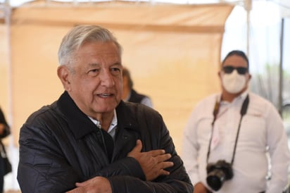 Al advertir que se debe cuidar el agua o se tomarán medidas enérgicas, el presidente Andrés Manuel López Obrador aseguró que es mejor la leche que la cerveza, porque así lo recomienda Ricardo Anaya, 'que ya no se tomen caguamas'. (SERGIO A. RODRÍGUEZ)