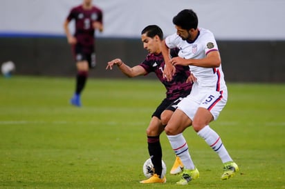 Mauricio Pineda (der) es hijo de padres originarios de Durango. (EFE)