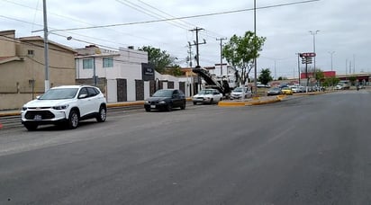 Lo anterior, lo dio a conocer Claudio Mario Bres Garza, presidente municipal de Piedras Negras, quien realizó una visita a los trabajos que se realizan sobre la avenida 16 de Septiembre y en la calle San Luis, lo que ha llevado al cierre temporal de algunos tramos o cambios en su circulación, en dichas vialidades.
(EL SIGLO DE TORREÓN)