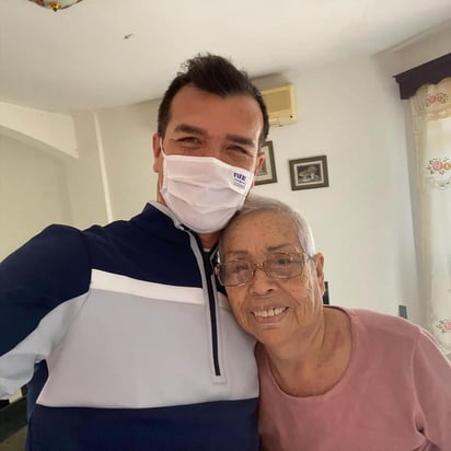 El legendario jugador del Santos Laguna, Jared Borgetti se encuentra de luto, pues este mediodía la Federación Mexicana de Futbol compartió la lamentable noticia sobre el fallecimiento de su mamá, María Gertrudis Echavarría.  (Especial) 