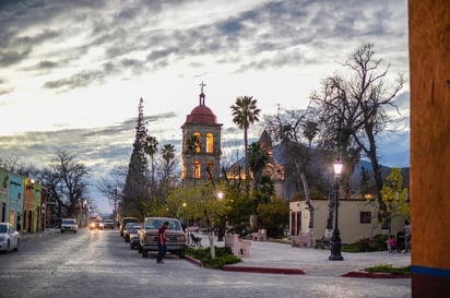 En este periodo vacacional piden seguir las recomendaciones sanitarias en cada lugar turístico. (ARCHIVO)