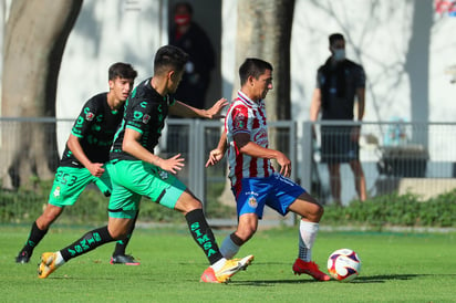 Poco pudieron hacer los equipos juveniles albiverdes en Jalisco, donde sucumbieron por partida doble con el Rebaño Sagrado. (CORTESÍA CHIVAS)