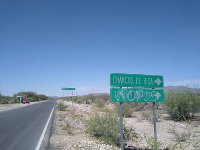 Ejidatarios repararon el pozo de agua para riego, pero hace unos días les tronó el motor por las variaciones del voltaje. (EL SIGLO DE TORREÓN) 