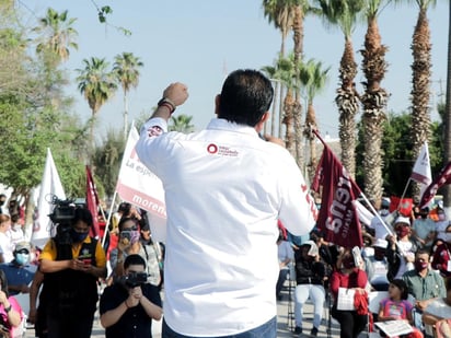 El primer mitin de Omar Castañeda inició a las 10 de la mañana por la avenida Rayón, frente al Parque Morelos de GP.