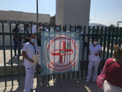 Solamente se ha vacunado contra el COVID-19 a los trabajadores de primera línea de batalla en el HGZ N° 46 del IMSS en GP.