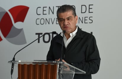 El mandatario estatal dejó en claro su postura de descontento contra la logística que ha dispuesto la Federación para la vacunación en La Laguna y en las otras regiones de Coahuila. (JESÚS GALINDO)