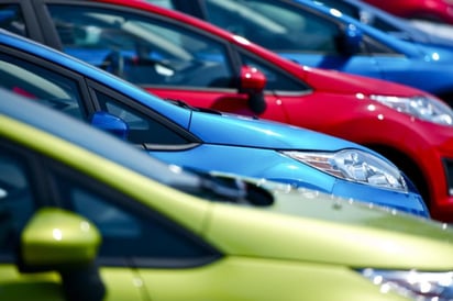 Algunas automotrices mostraron un incremento en ventas considerable respecto a marzo de 2020 cuando comenzó la pandemia. (ARCHIVO)