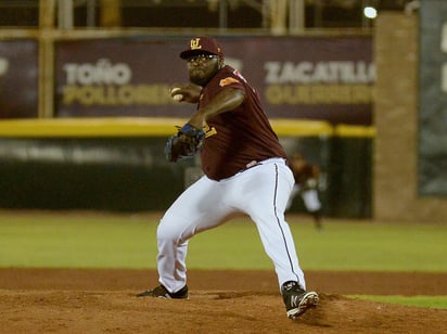 Con 31 años de edad, Maikel Cleto será una importante adición al bullpen de Omar Malavé. (ARCHIVO)