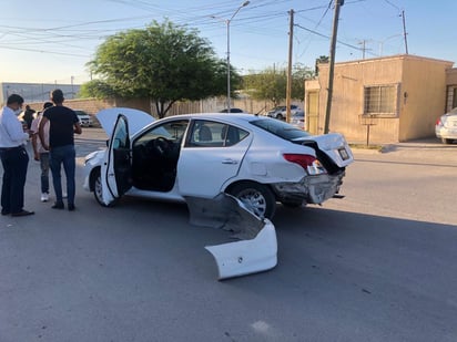 Los vehículos siniestrados fueron retirados del lugar y depositados en un corralón de la ciudad. (EL SIGLO DE TORREÓN)