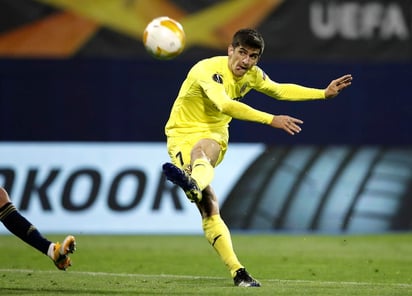 Un Villarreal superior sacó adelante su visita a Zagreb en la ida de los cuartos de final de la Liga Europa gracias a un claro penalti transformado por Gerard Moreno poco antes del descanso de un encuentro espeso al inicio, en el que el equipo español necesitó su mejor versión para neutralizar las ganas de Dinamo en una gran segunda parte. (ESPECIAL) 
