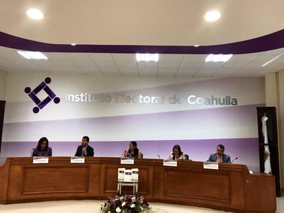 Este último proceso estará a cargo del Instituto Electoral de Coahuila (IEC) y como parte de las acciones que impulsa para promocionar el voto informado habilitó la plataforma Candidatura Transparente.
(ARCHIVO)