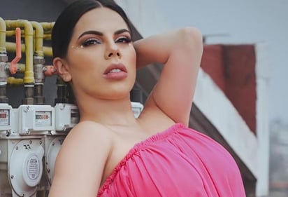 La 'youtuber' encanta a sus seguidores en redes sociales con su físico (@LIZBETHRODRIGUEZOFICIAL) 