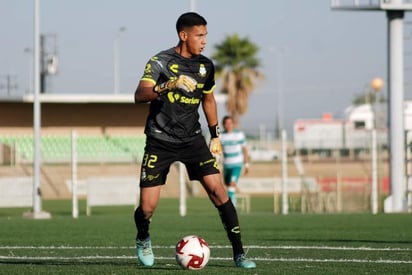 La Selección Nacional de México Sub-18 inició concentración en las instalaciones del Centro de Alto Rendimiento de la Federación Mexicana de Futbol, contando con la presencia de cuatro canteranos de Santos Laguna. (ESPECIAL)