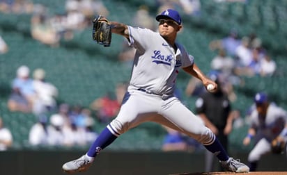 El pitcher mexicano de los Dodgers de Los Angeles, Julio Urías, se lució en el duelo frente a los Mariners de Seattle. La victoria fue para los Dodgers con el mexicano abriendo y permaneciendo siete entradas donde sólo permitió un hit y una base por bola. (ESPECIAL)