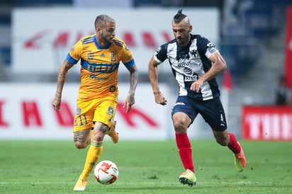 Urgidos de la victoria, llegan hoy Tigres y Rayados al 'Volcán', en duelo de la jornada 16 del Guardianes 2021. (ARCHIVO)