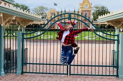 El parque solamente permitirá por el momento visitantes del estado y operará a 25% de capacidad. (INSTAGRAM / @disneyland)