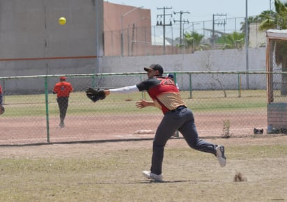 Juegos de mucha calidad y con una notoria mejoría en el pitcheo, entregó la séptima jornada de la Liga de Softbol Industrial y Comercial, que vive su temporada en homenaje a los “Peloteros Ausentes”. (ESPECIAL)