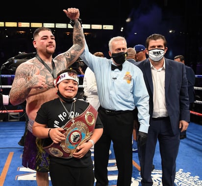 Andy Ruiz no convenció ante el veterano Chris Arreola.