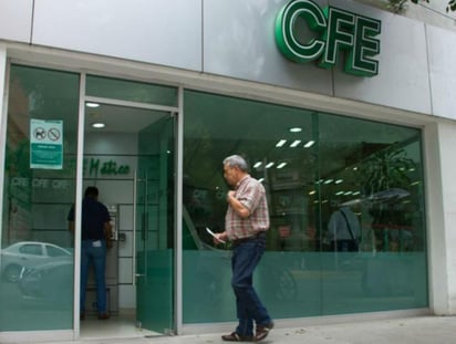 En opinión de Moody’s, aunque el gobierno de México no garantiza las obligaciones de deuda de CFE, se considera que existe una probabilidad significativa de apoyo del gobierno dado el estatus de la compañía como entidad propiedad del gobierno y su importancia estratégica para la economía del país en general.
(ARCHIVO)