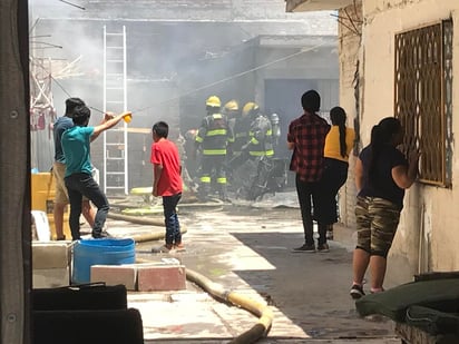 Los hechos ocurrieron cerca de las 14:20 horas en una vivienda ubicada sobre la calzada Ealy Ortiz, casi esquina con avenida de La Paz. (EL SIGLO DE TORREÓN)