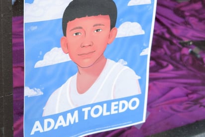  La principal fiscal de Chicago se disculpó el miércoles porque un abogado que trabaja en su oficina insinuó en la corte que Adam Toledo, de 13 años, portaba un arma de fuego cuando un policía lo baleó de muerte, y reconoció que ni ella ni nadie en su oficina intentó aclarar el asunto hasta justo antes de difundirse el video que mostró que no era el caso. (ARCHIVO)
