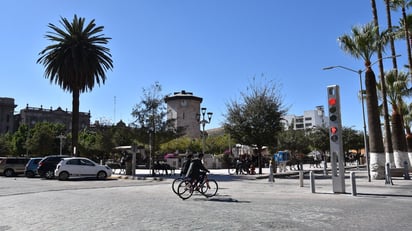 De acuerdo al reporte meteorológico, un canal de baja presión se extiende desde el centro de Coahuila hasta el sur de Oaxaca, ocasionando temperaturas de cálidas a calurosas con viento moderado a lo largo de su zona de influencia. (ARCHIVO)