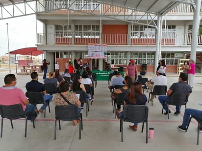 Con las capacitaciones en seguridad sanitaria se busca garantizar que el regreso a las escuelas sea seguro tanto para los estudiantes como para el personal educativo y los propios padres de familia. (ESPECIAL)