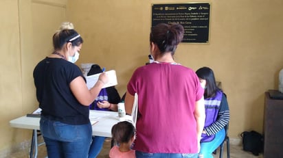 Derivado de la Brigada de Toma de Muestras Referencial que implementaron de forma conjunta el Centro Regional de Identificación Humana (CRIH) de Coahuila y la Comisión Estatal de Búsqueda en la región norte de la entidad, se obtuvieron un total de 159 muestras de igual número de personas que buscan a un familiar. (RENÉ ARELLANO) 
