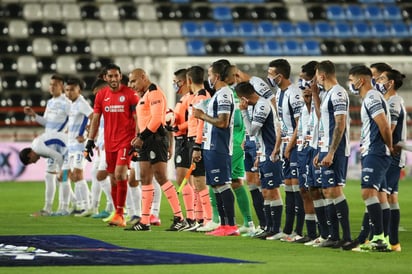 Luego de un apurado trámite en cuartos de final, Pachuca y Cruz Azul se verán las caras en instancias de semifinal este miércoles en el Estadio Hidalgo, donde habrán de jugar el primer capítulo de la serie en la que la Máquina salta como favorito sobre su rival hidalguense. (ARCHIVO)